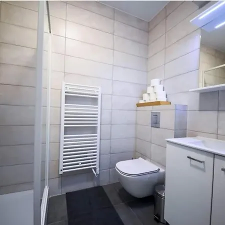 アパート Ljupka - - With Private Free Parking *