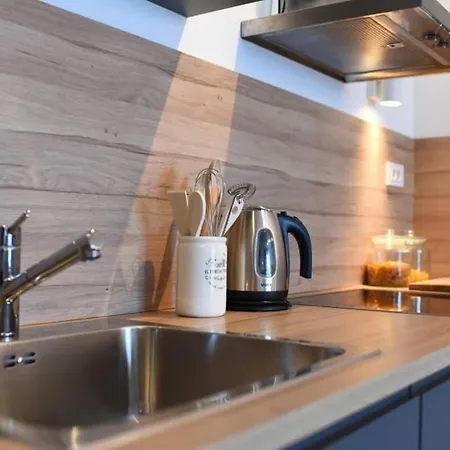 アパート Ljupka - - With Private Free Parking *