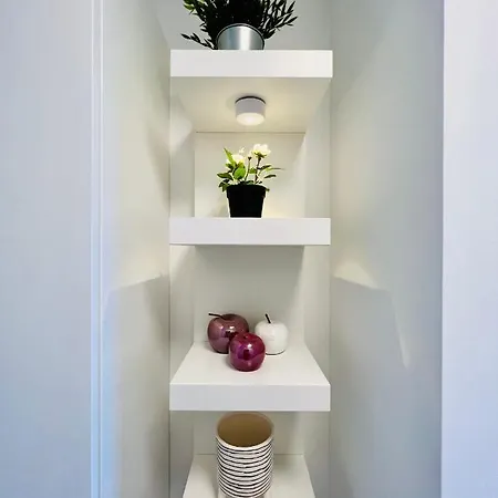 アパート Ljupka - - With Private Free Parking ザダル