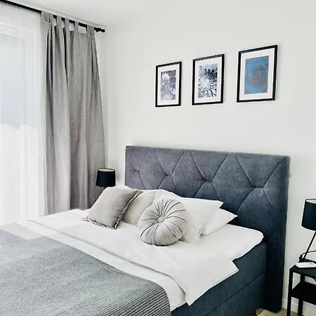 Ljupka - - With Private Free Parking דירה *