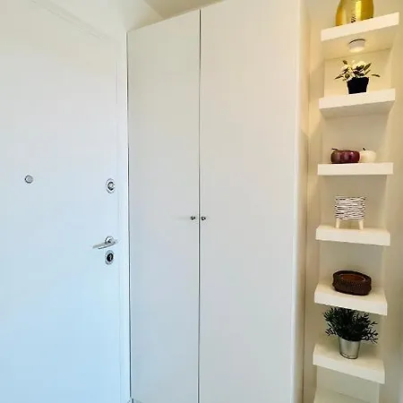 アパート Ljupka - - With Private Free Parking *