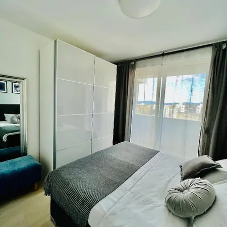 Ljupka - - With Private Free Parking * ザダル