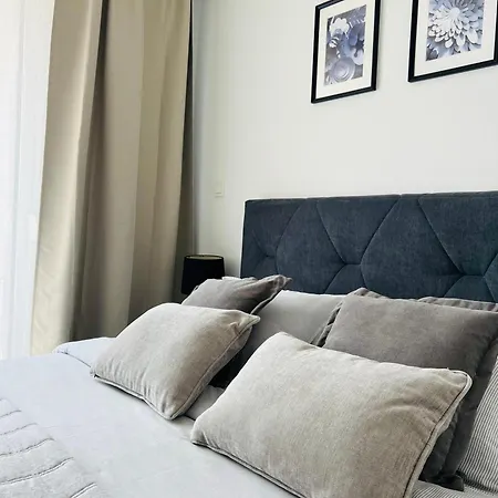 アパート Ljupka - - With Private Free Parking ザダル